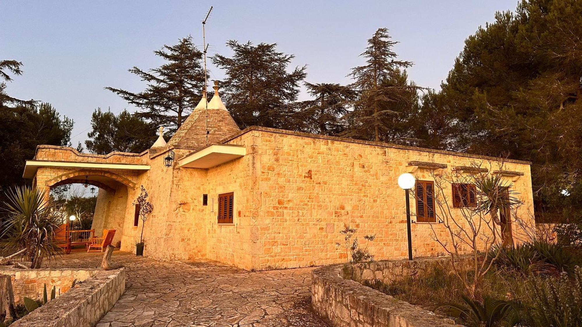 Trulli Pinnacoli Locorotondo Ngoại thất bức ảnh